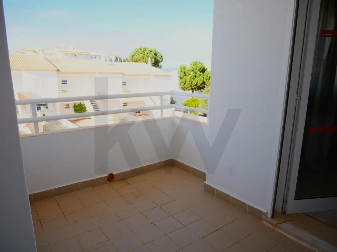 Apartamento T1 para Venda em Guia Foto 4