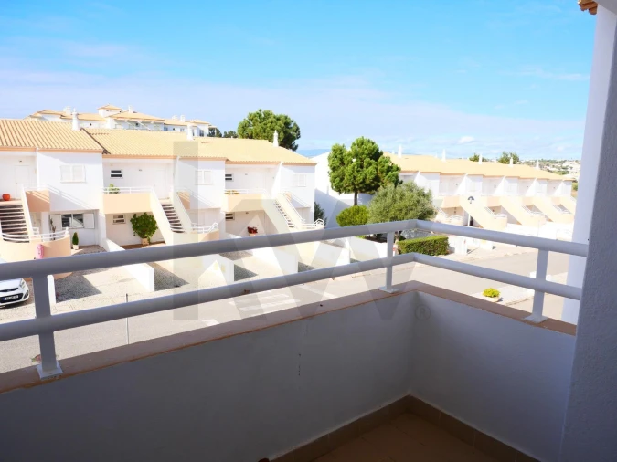 Apartamento T1 para Venda em Guia Foto 5