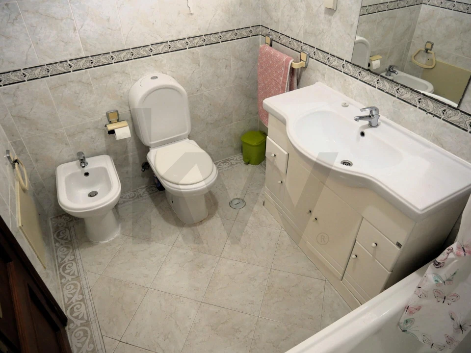 Apartamento T1 para Venda em Guia Foto 8