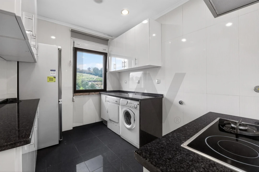 Apartamento T2 para Arrendamento em São Domingos de Benfica Foto 26