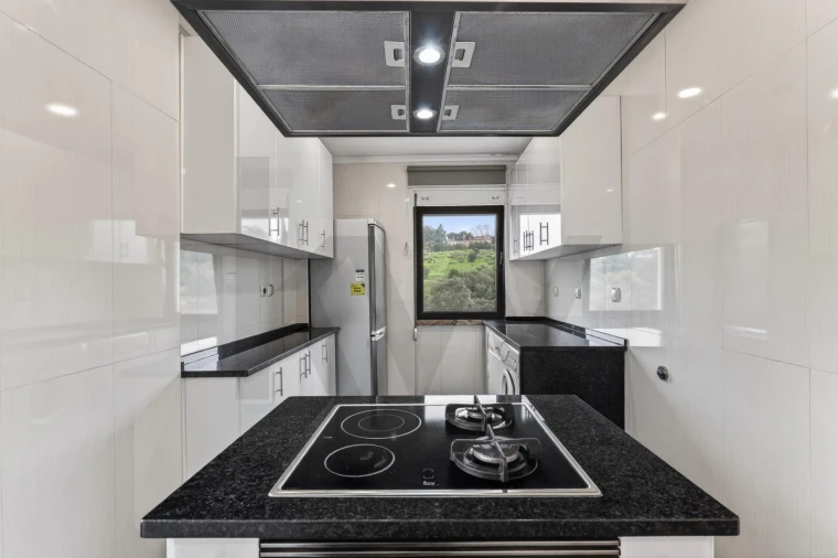 Apartamento T2 para Arrendamento em São Domingos de Benfica Foto 3