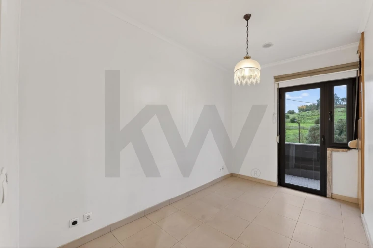 Apartamento T2 para Arrendamento em São Domingos de Benfica Foto 10