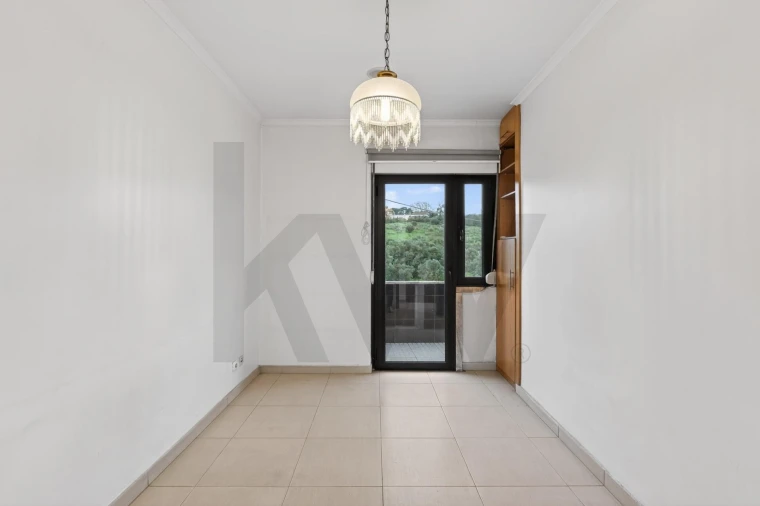 Apartamento T2 para Arrendamento em São Domingos de Benfica Foto 11