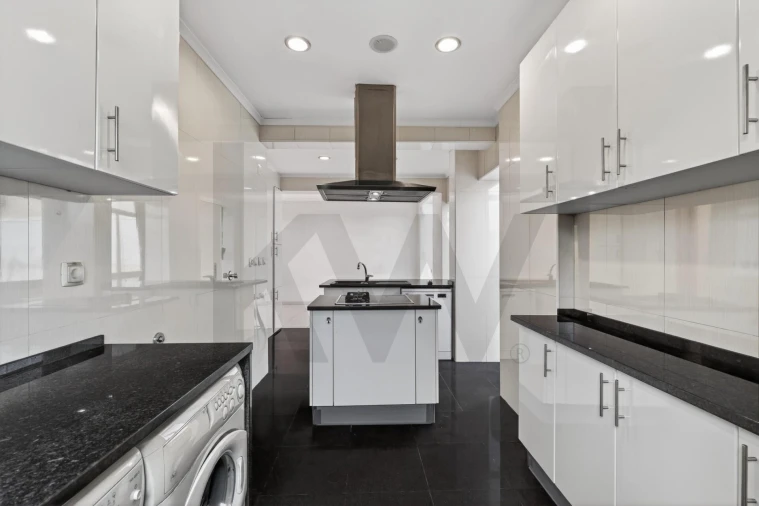 Apartamento T2 para Arrendamento em São Domingos de Benfica Foto 16