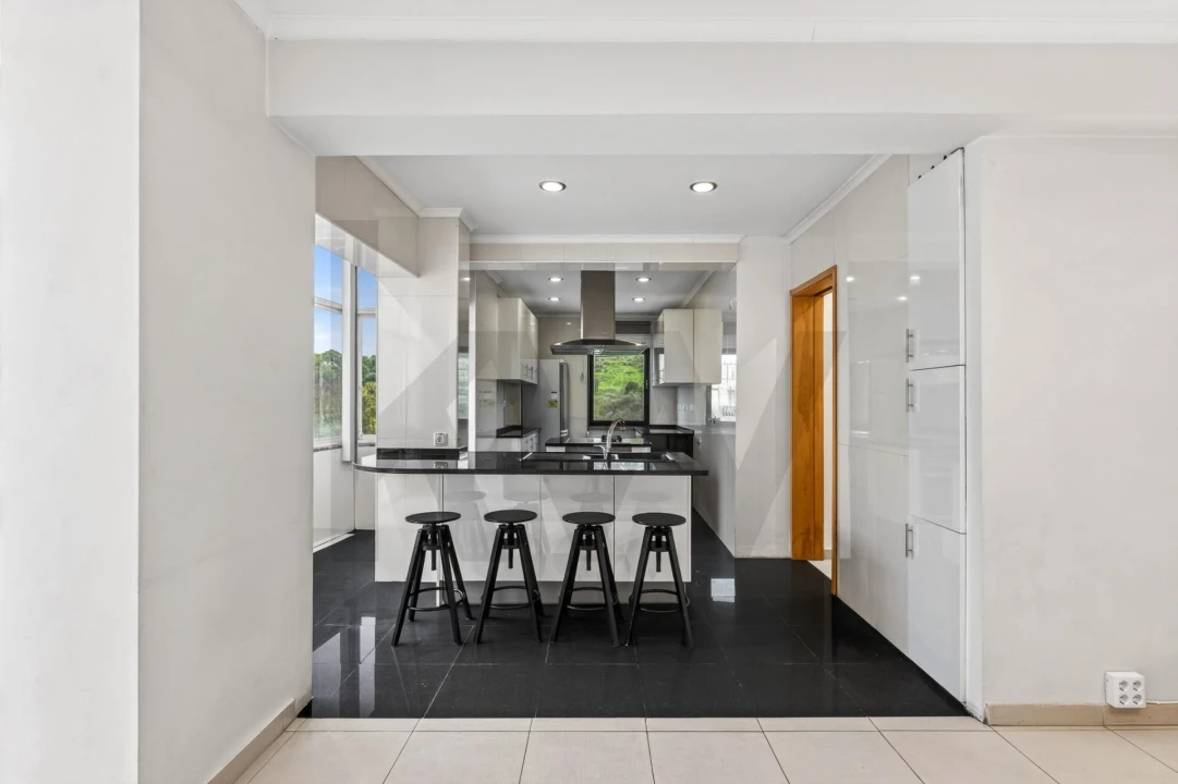 Apartamento T2 para Arrendamento em São Domingos de Benfica Foto 1