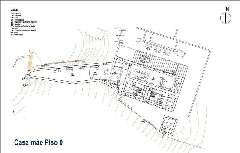 Moradia T9 para Venda em Santa Barbara de Nexe Foto 30