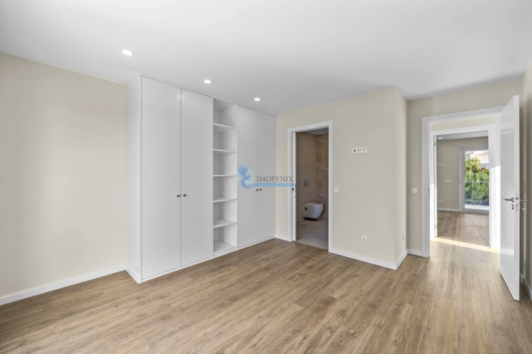 Moradia T3 para Venda em Albufeira e Olhos de Água Foto 25