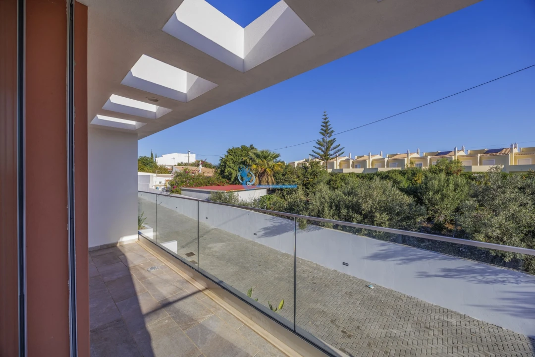 Moradia T3 para Venda em Albufeira e Olhos de Água Foto 32