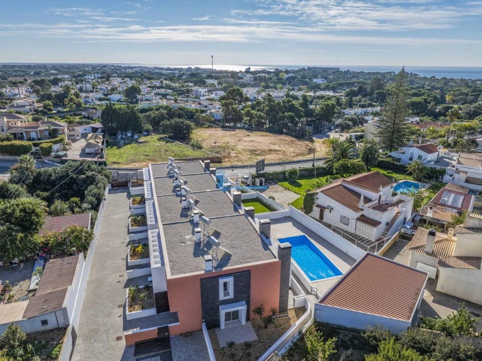 Moradia T3 para Venda em Albufeira e Olhos de Água Foto 3