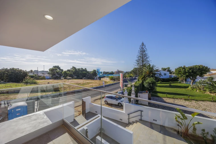 Moradia T3 para Venda em Albufeira e Olhos de Água Foto 28