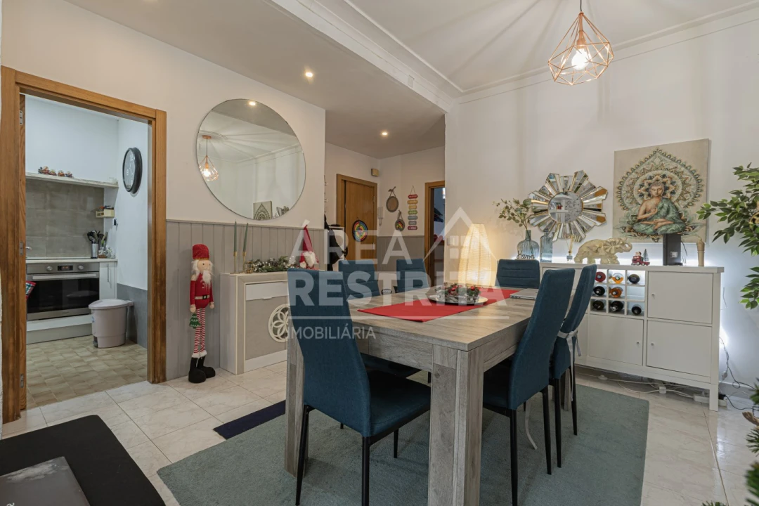 Apartamento T2 para Venda em Seixal, Arrentela e Aldeia de Paio Pires Foto 2