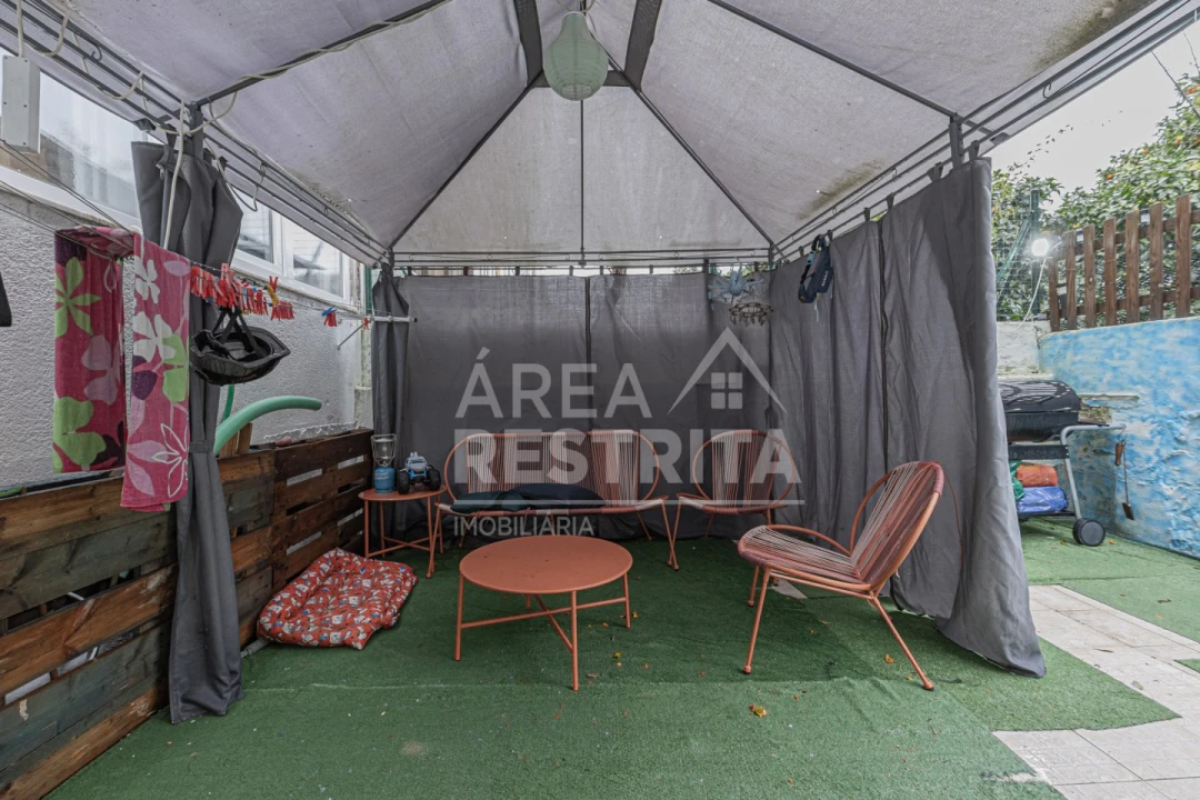 Apartamento T2 para Venda em Seixal, Arrentela e Aldeia de Paio Pires Foto 23