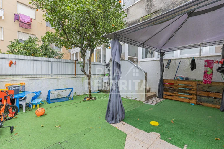 Apartamento T2 para Venda em Seixal, Arrentela e Aldeia de Paio Pires Foto 13