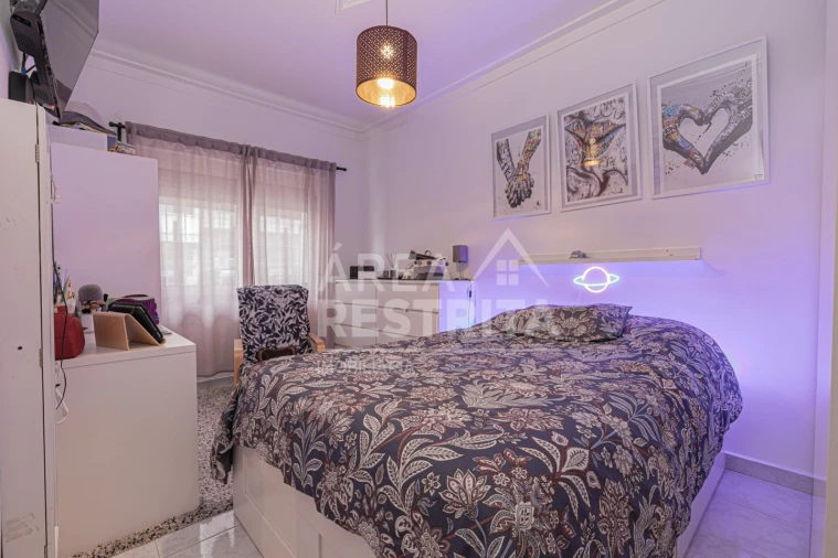 Apartamento T2 para Venda em Seixal, Arrentela e Aldeia de Paio Pires Foto 14