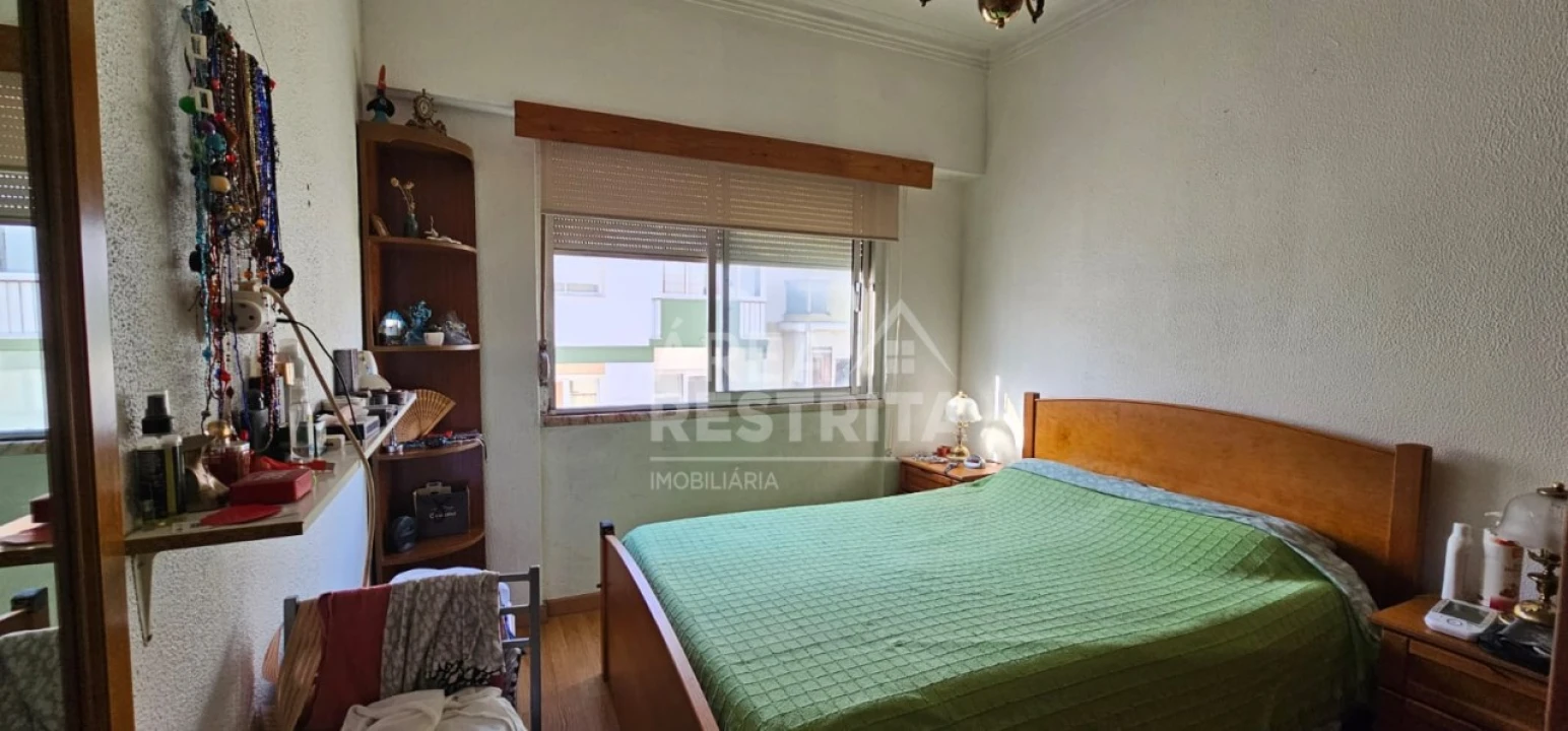 Apartamento T2 para Venda em Cacém e São Marcos Foto 10