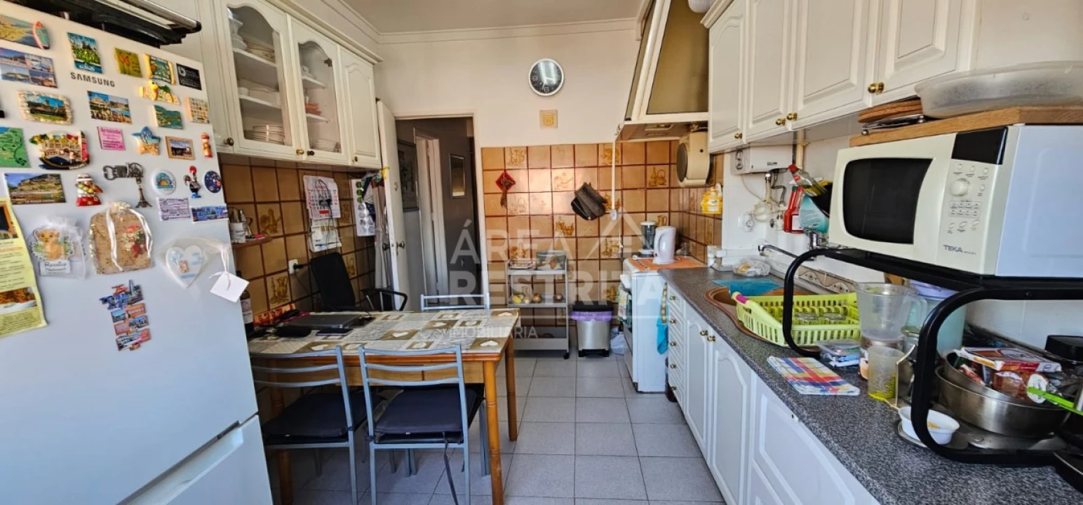 Apartamento T2 para Venda em Cacém e São Marcos Foto 11