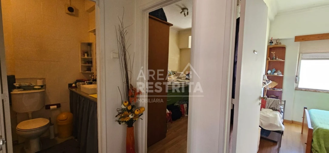 Apartamento T2 para Venda em Cacém e São Marcos Foto 9