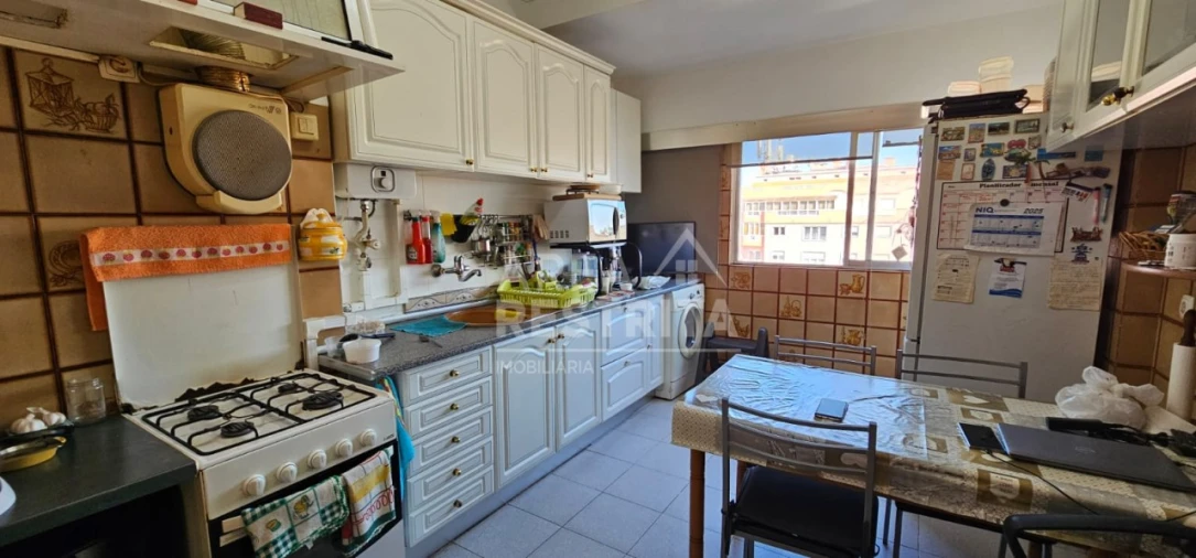 Apartamento T2 para Venda em Cacém e São Marcos Foto 12