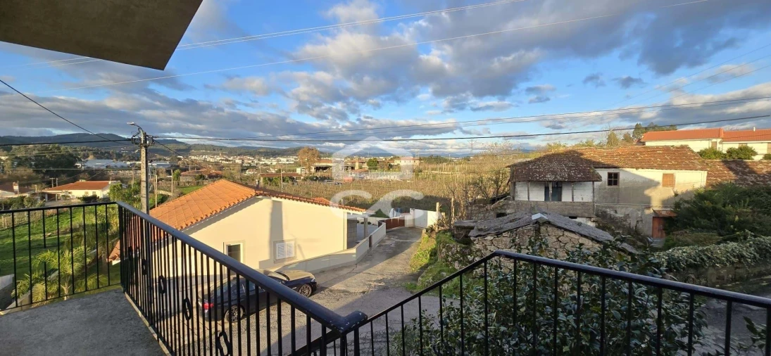 Moradia T3 para Venda em Selho (São Jorge) Foto 12