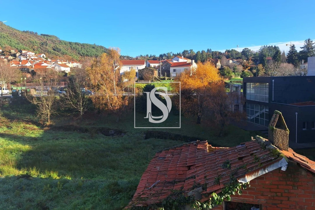 Moradia T3 para Venda em Guardão Foto 17