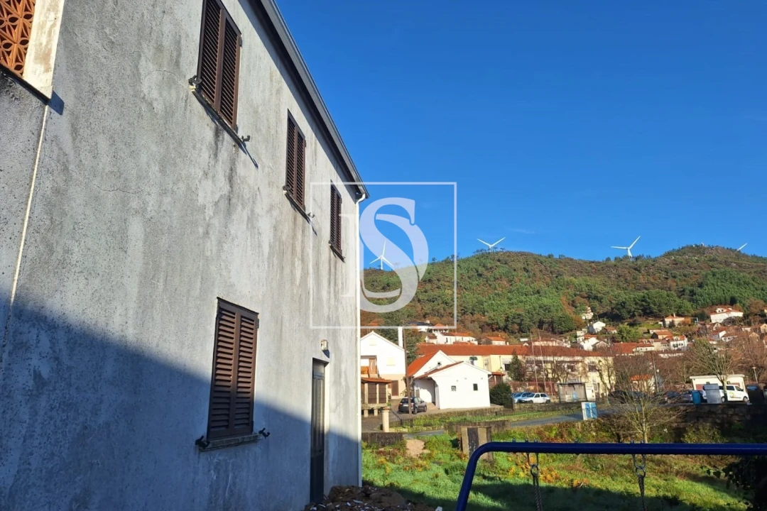 Moradia T3 para Venda em Guardão Foto 15