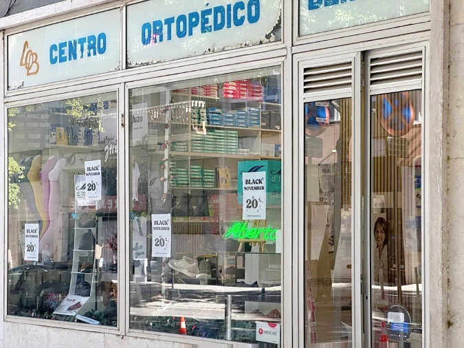 Loja para Arrendamento em Benfica Foto 5