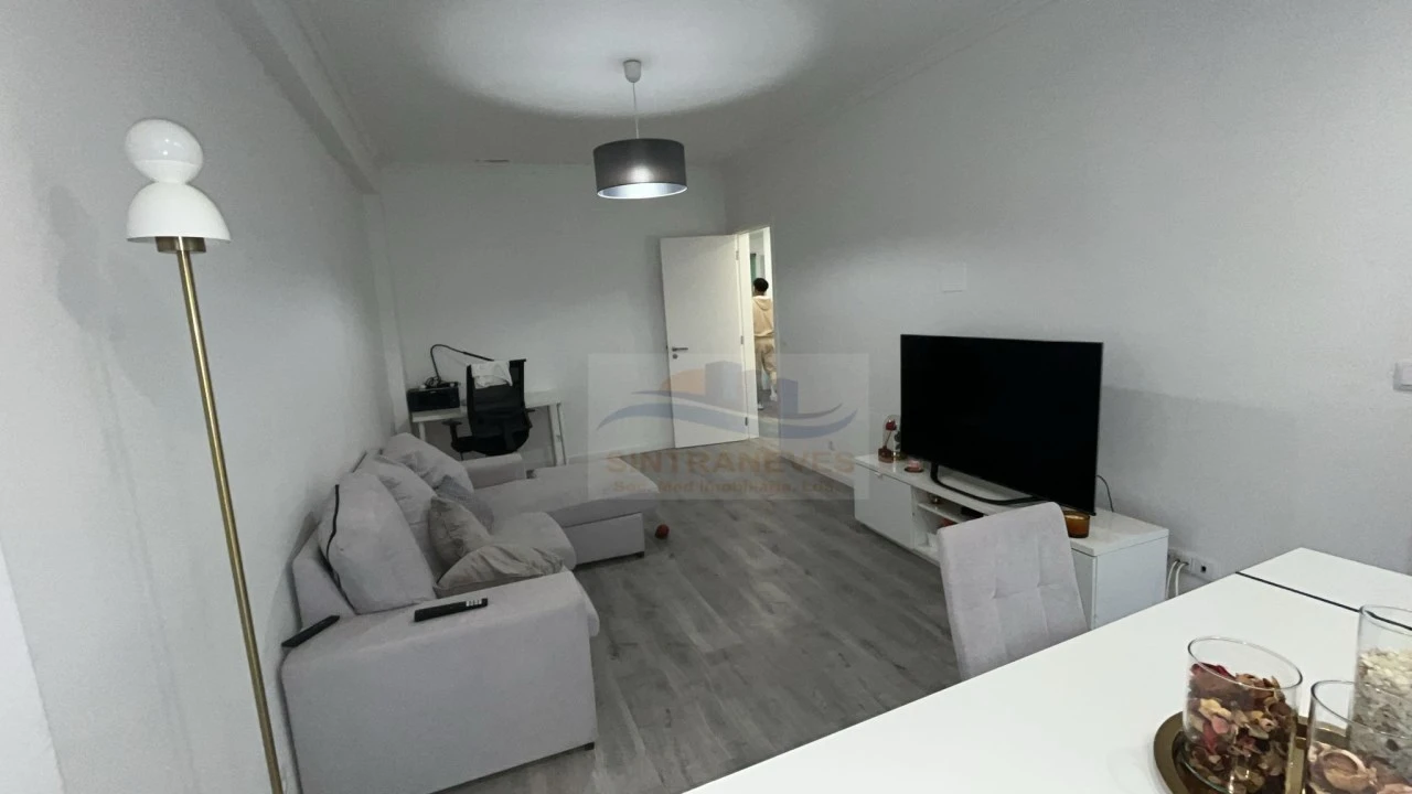 Apartamento T2 para Venda em Águas Livres Foto 1