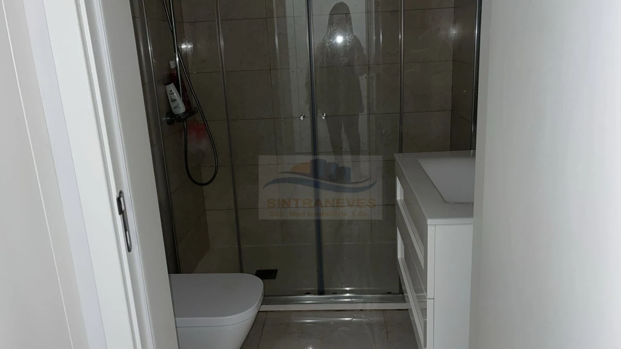 Apartamento T2 para Venda em Águas Livres Foto 13