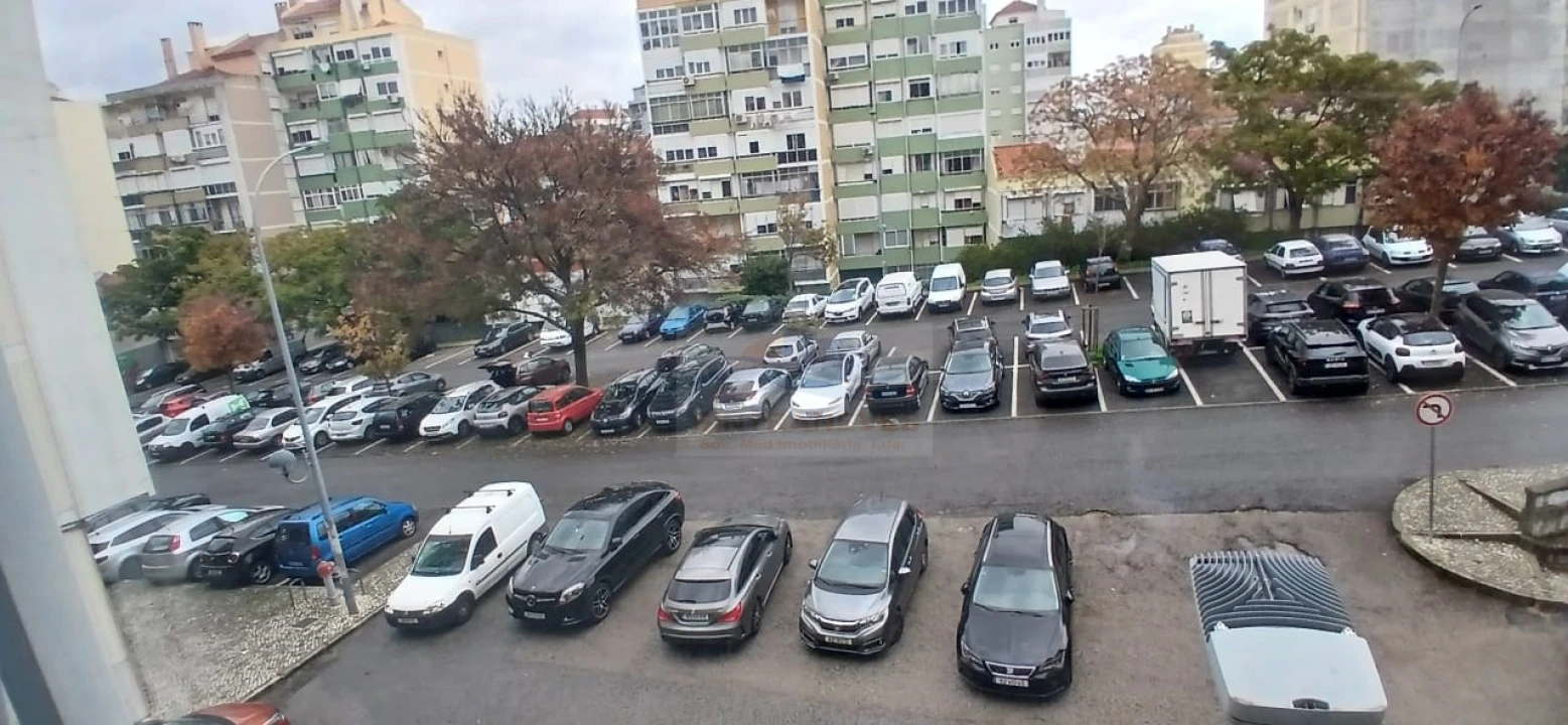 Apartamento T2 para Venda em Águas Livres Foto 14