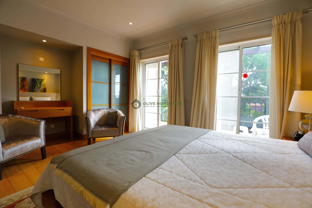 Moradia T4 para Venda em Quarteira Foto 28