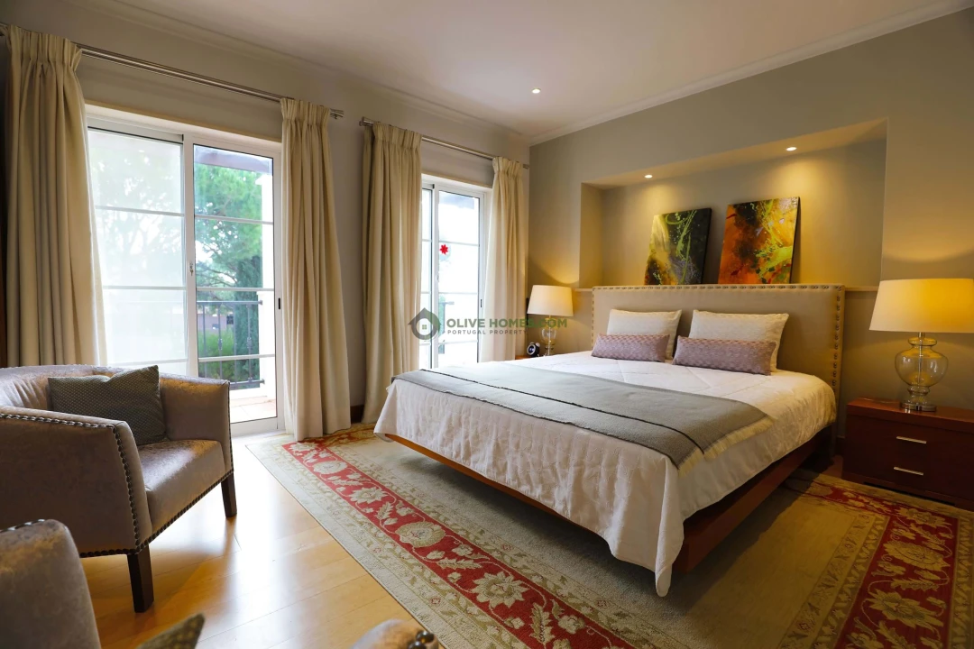 Moradia T4 para Venda em Quarteira Foto 30