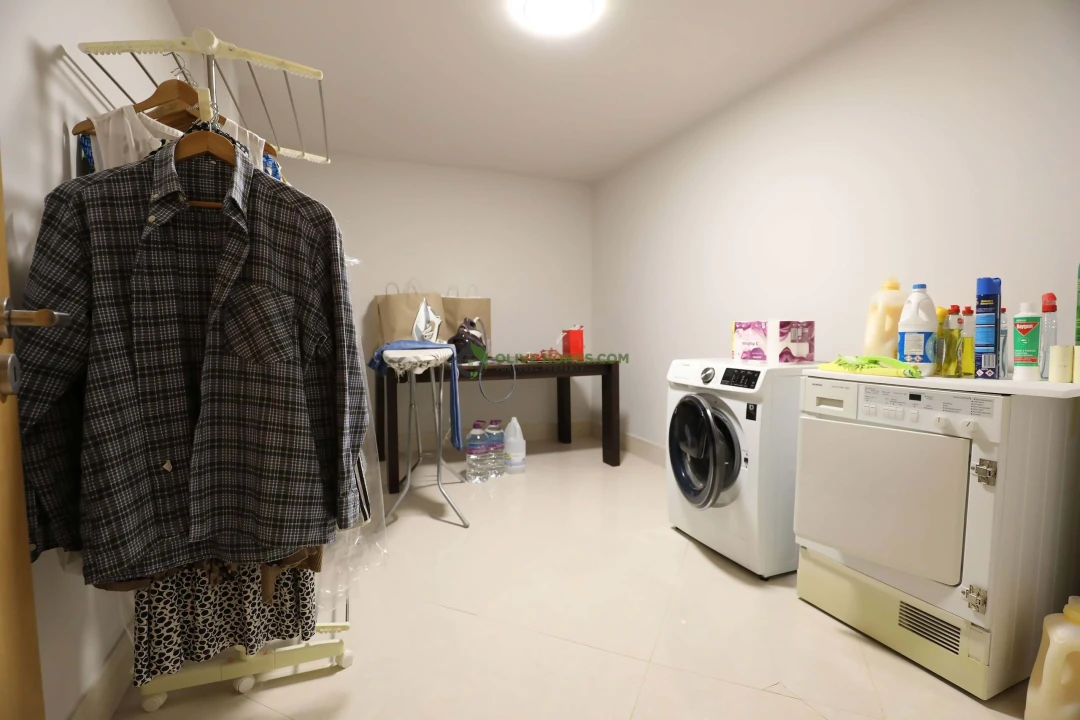 Moradia T4 para Venda em Quarteira Foto 45