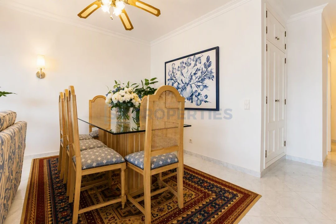 Apartamento T3 para Venda em Quarteira Foto 18