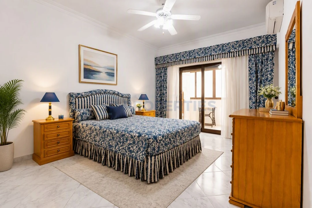 Apartamento T3 para Venda em Quarteira Foto 30