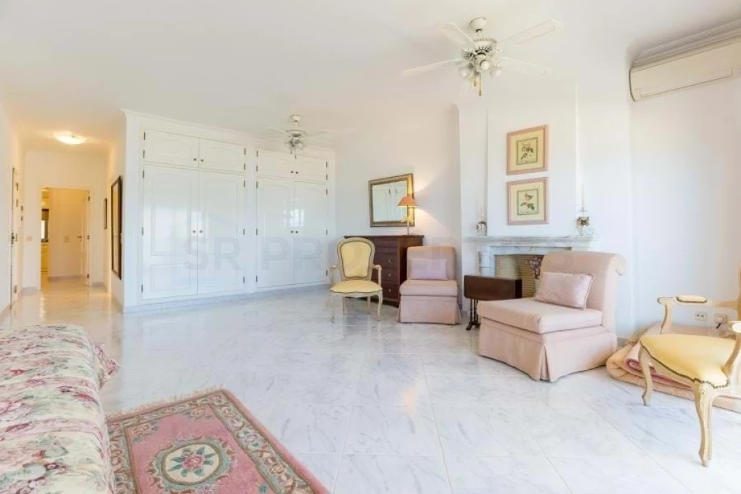 Apartamento T3 para Venda em Quarteira Foto 28