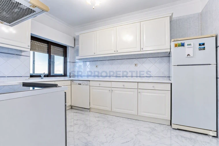 Apartamento T3 para Venda em Quarteira Foto 49