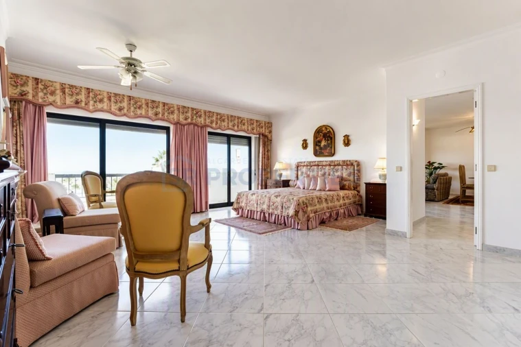 Apartamento T3 para Venda em Quarteira Foto 8