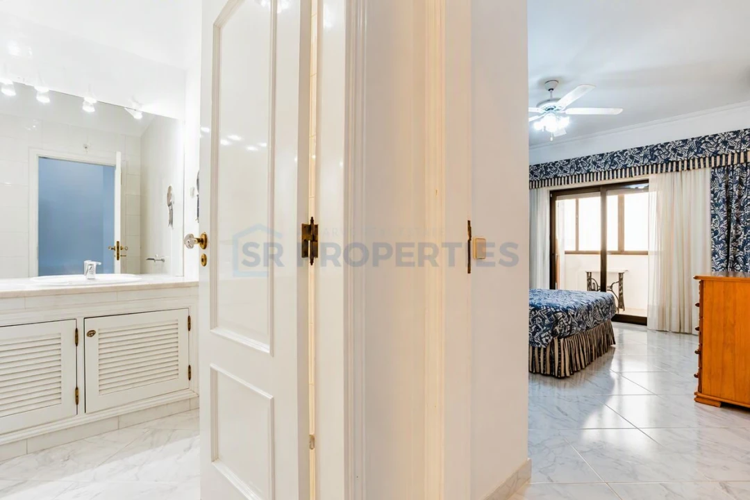 Apartamento T3 para Venda em Quarteira Foto 23