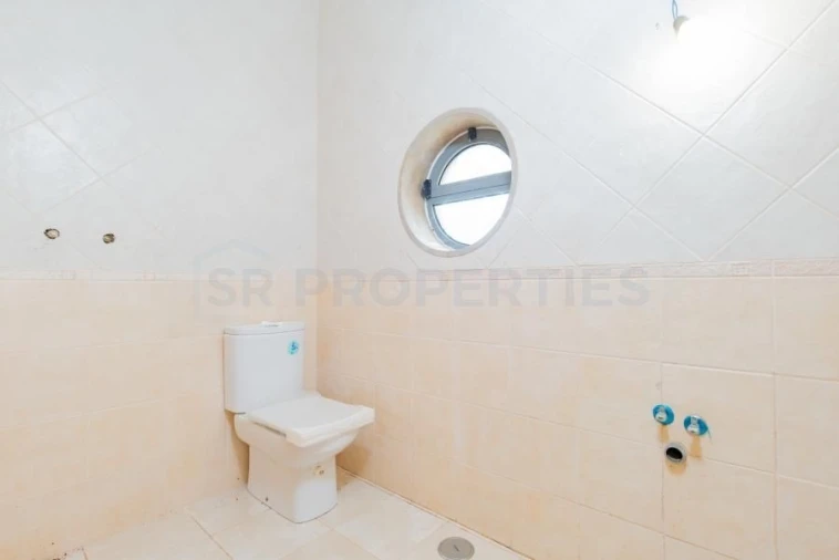 Moradia T6 para Venda em Loule (São Sebastião) Foto 10