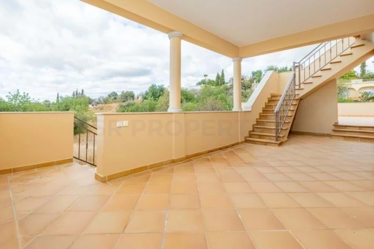 Moradia T6 para Venda em Loule (São Sebastião) Foto 17