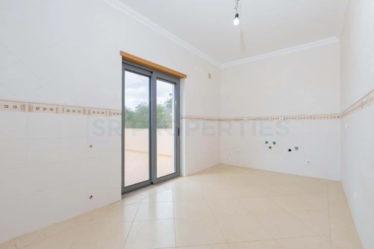 Moradia T6 para Venda em Loule (São Sebastião) Foto 25