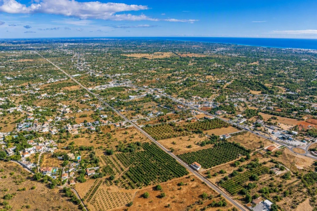 Moradia T4 para Venda em Loule (São Sebastião) Foto 64