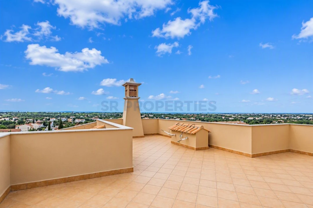 Moradia T4 para Venda em Loule (São Sebastião) Foto 41