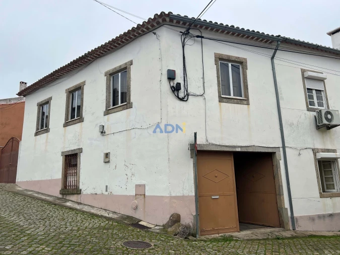 Moradia T10 para Venda em Cebolais de Cima e Retaxo Foto 1