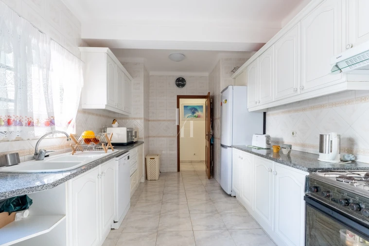 Apartamento T3 para Venda em Albufeira e Olhos de Água Foto 9