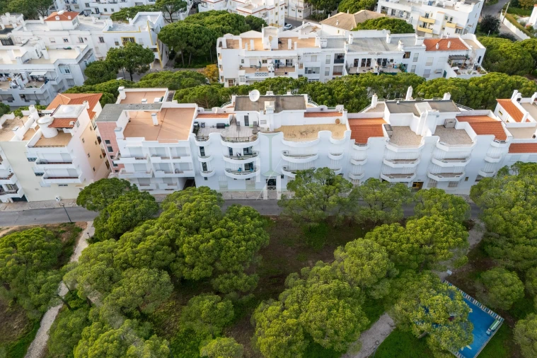 Apartamento T3 para Venda em Albufeira e Olhos de Água Foto 2
