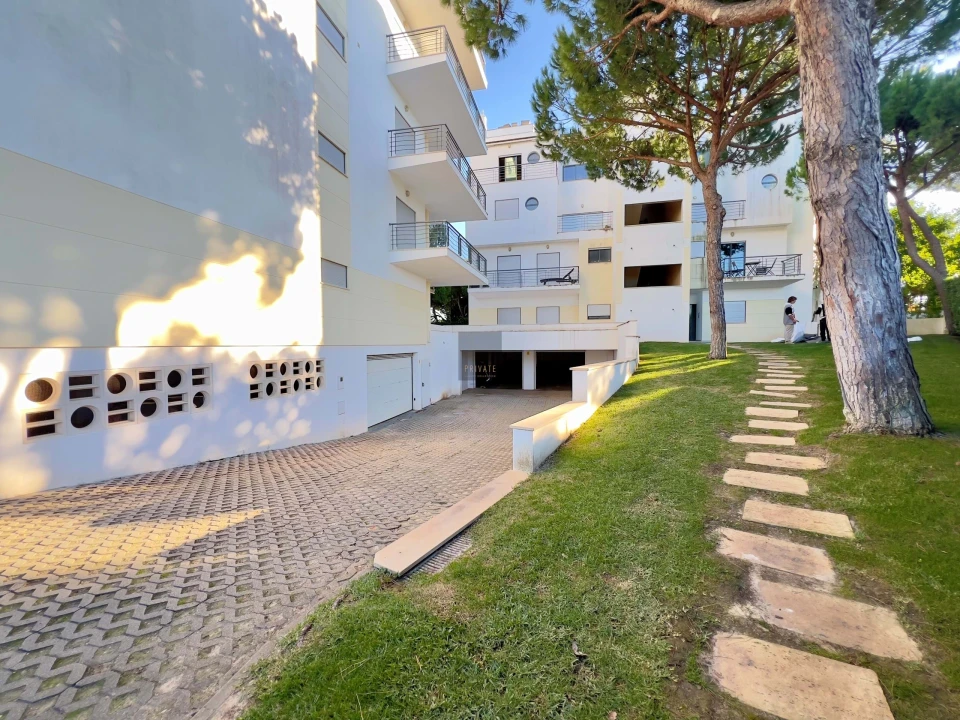 Apartamento T3 para Arrendamento em Albufeira e Olhos de Água Foto 34