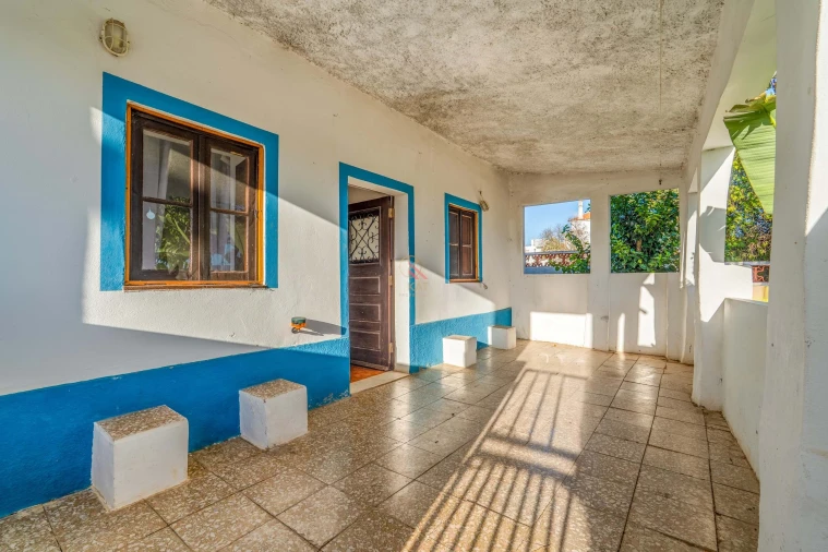 Moradia T5 para Venda em Lagos (São Sebastião e Santa Maria) Foto 4