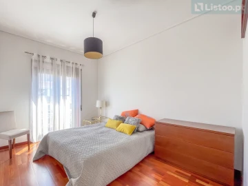Apartamento T5 para Venda em Paranhos