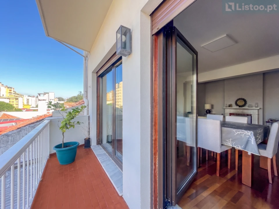 Apartamento T5 para Venda em Paranhos Foto 8